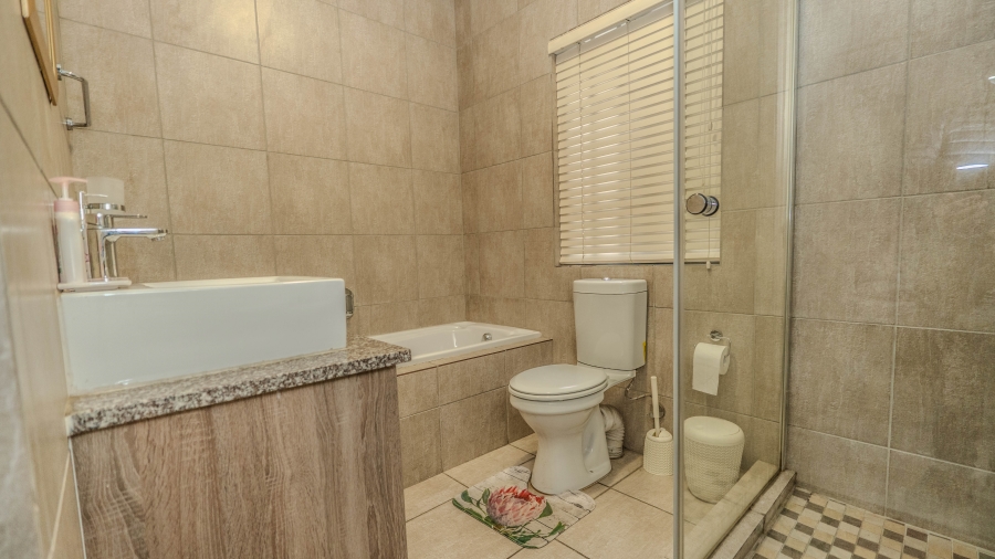 3 Bedroom Property for Sale in Sonkring Western Cape